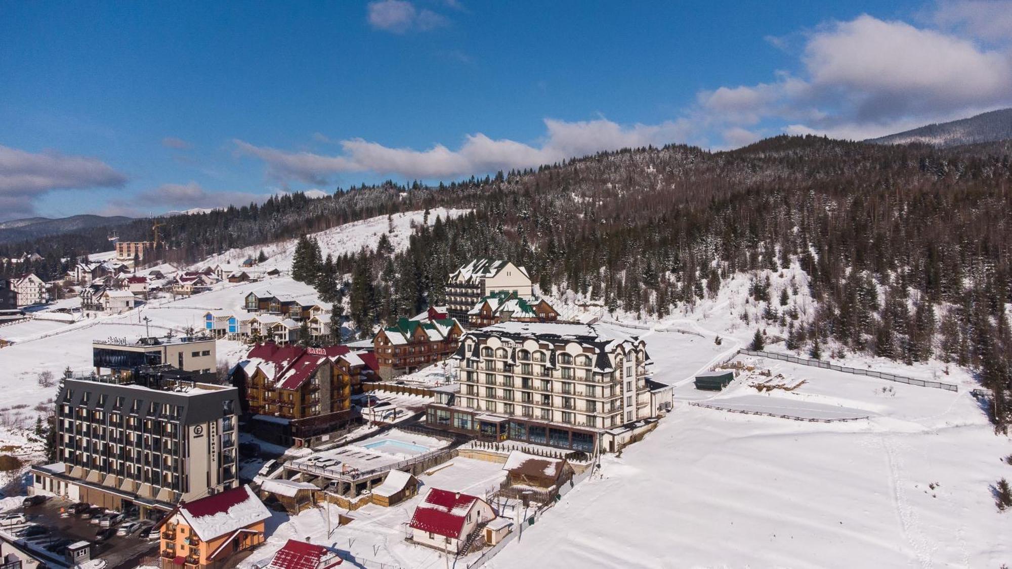 Elena Spa Resort Bukovel Exterior foto